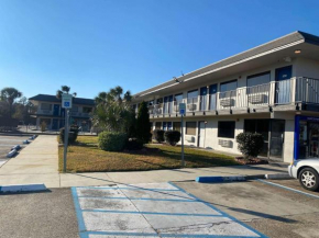 Гостиница Motel 6 Gulfport, MS Airport  Галфпорт